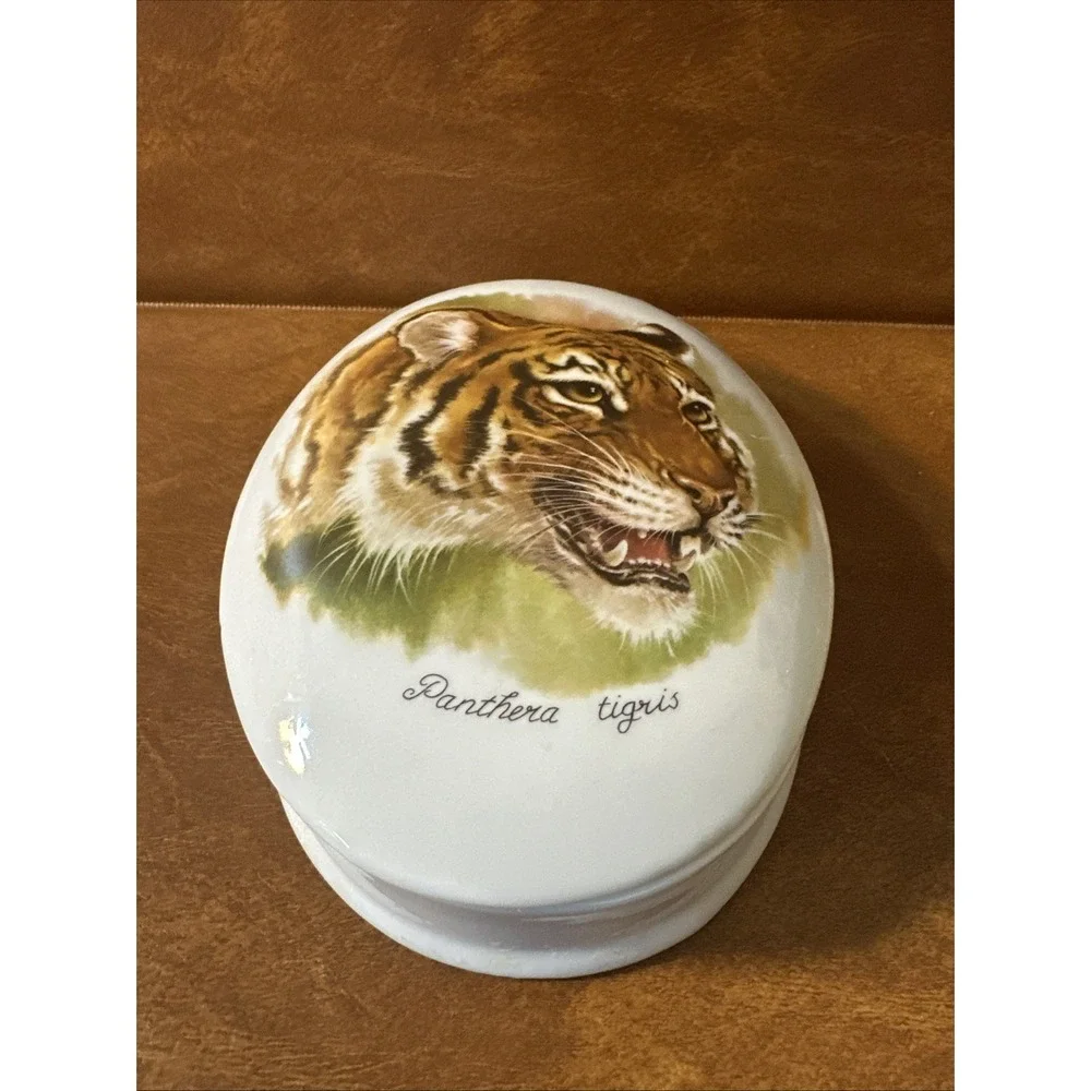 Egg Shaped Trinket Box 7.5X5.5 Panthera-Tigris On Lid